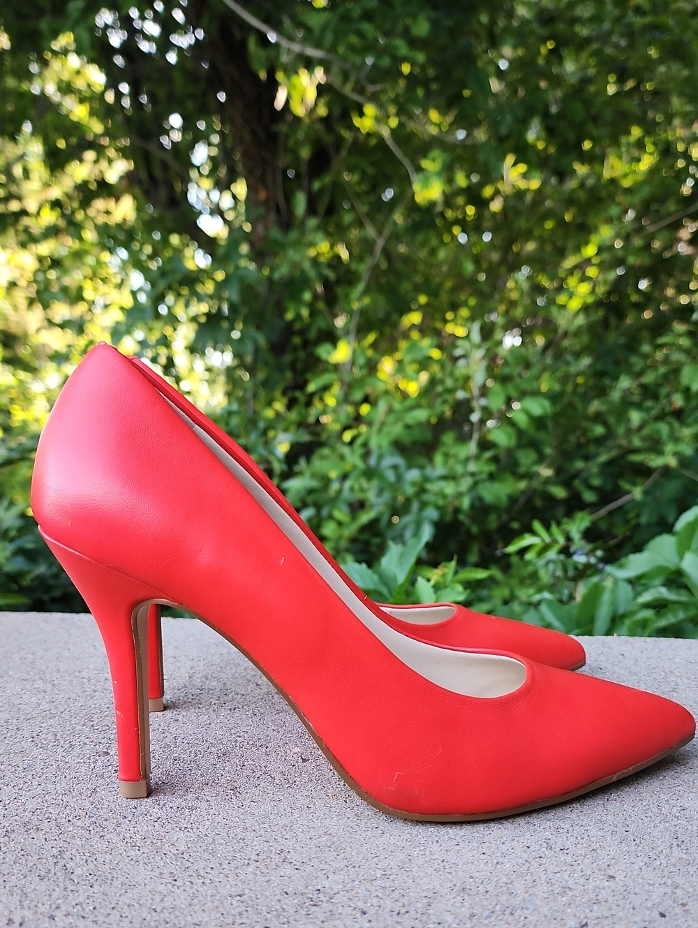 Nine West Red Pointed-Toe Stiletto Pumps - Picture 3 of 17